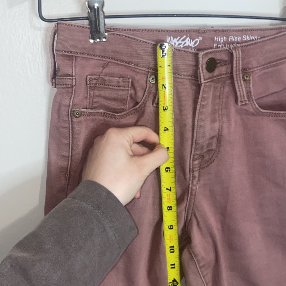 🪼Adorable Pink High rise skinny jeans! - Picture 5 of 9